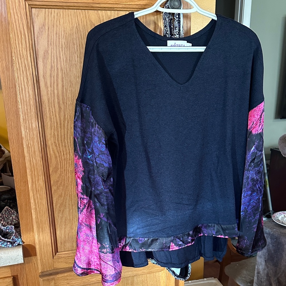Elegant Women's Top with Vibrant Sleeves